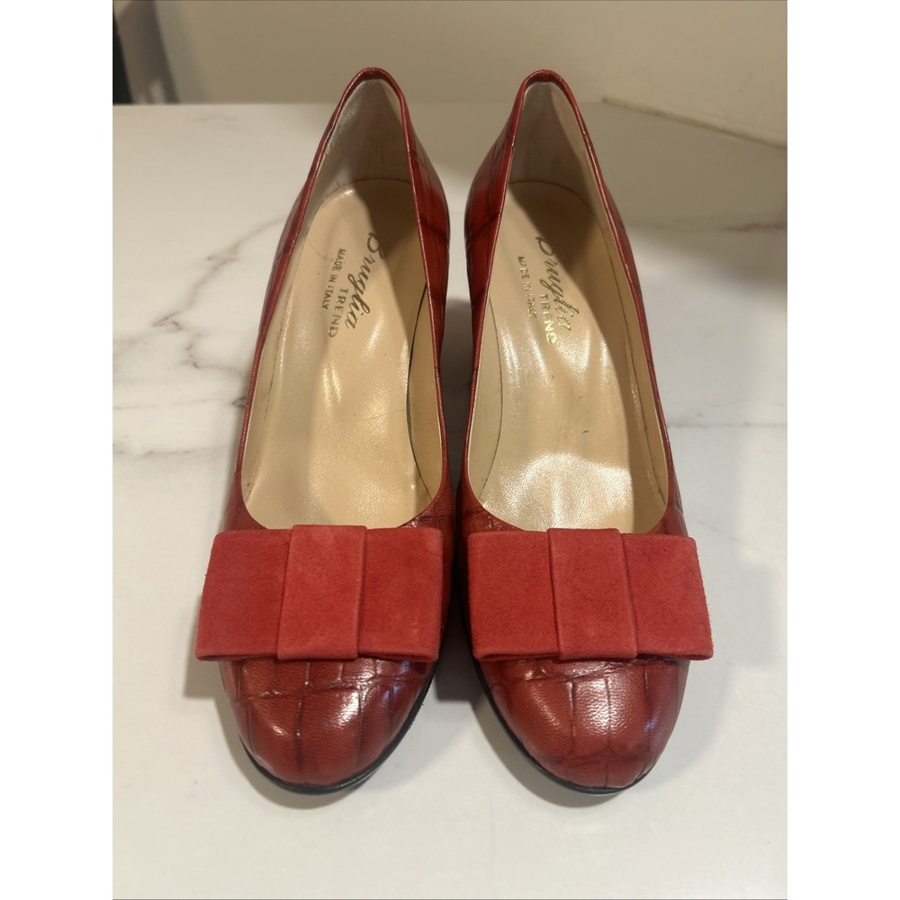 NEW MADE IN ITALY Shoe Size 7/38 red with suede bow And Heal‎